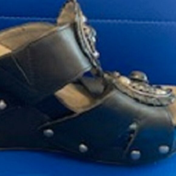 Vince Camuto Women's Leather Upper Wedge Pump Heel Shoes Slip On Sz: 6.5B/36.5 - Picture 5 of 6